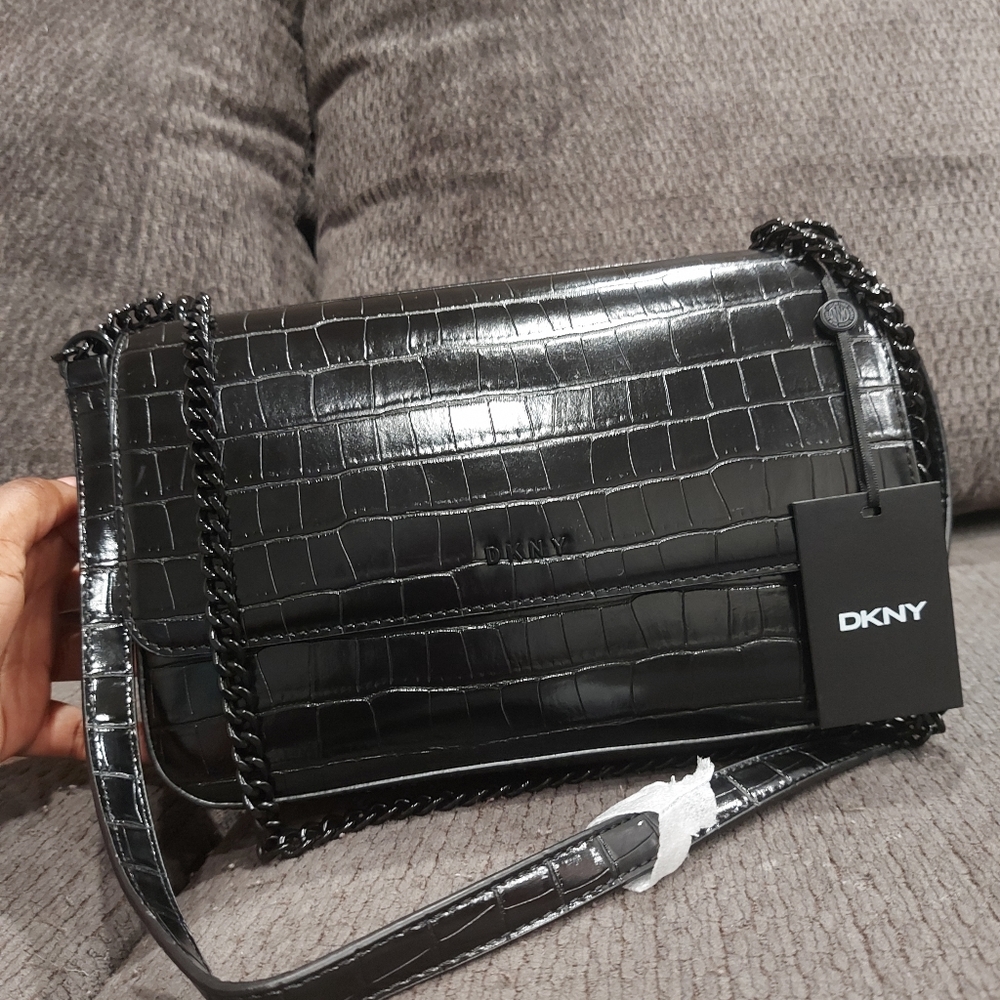 DKNY Sina Shoulder Fla Women Bag